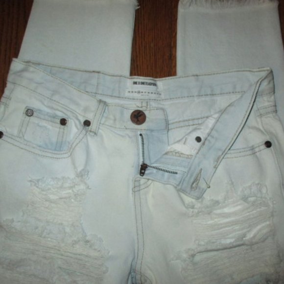 ONE X ONE TEASPOON Distressed Mid-Rise Jeans - Picture 4 of 10